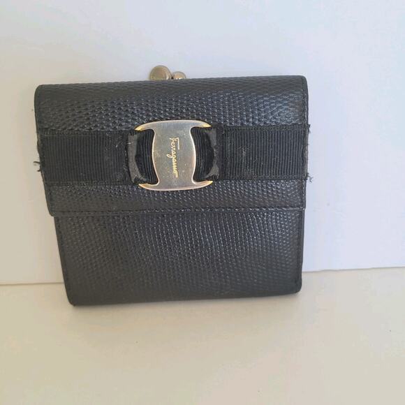 Salvatore Ferragamo Vara Wallet Croc Leather Black Compact Card Bill Smal Belted - Picture 1 of 11